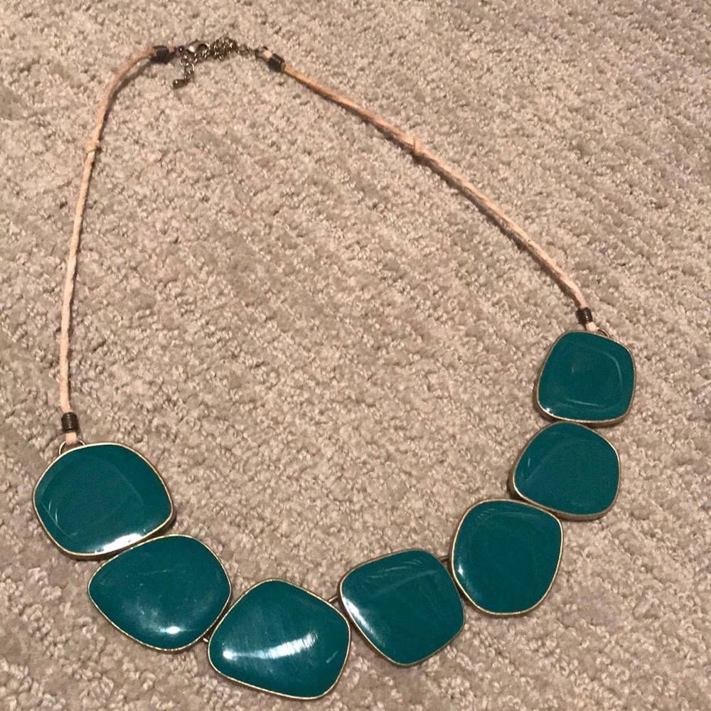 Beautiful green Lia Sophia statement necklace
